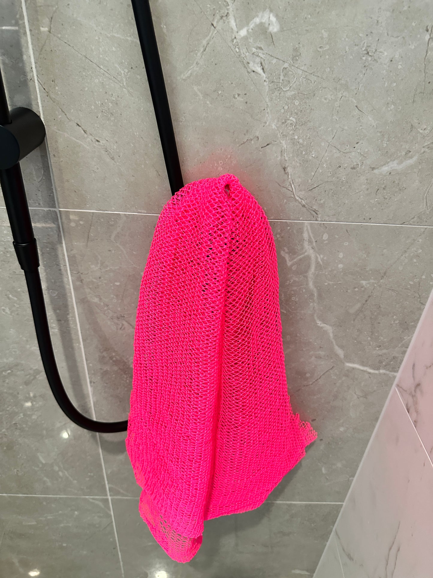 Éponge filet africaine - Rose vif